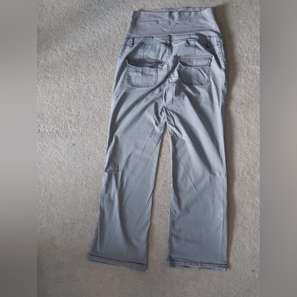 Thyme Maternity Wide Leg Cargo Pants - Picture 2 of 6